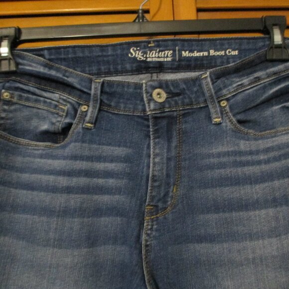 Levi's Jeans Signature Modern Boot Cut blue jeans with stretch, mid rise size 12 - Picture 4 of 9